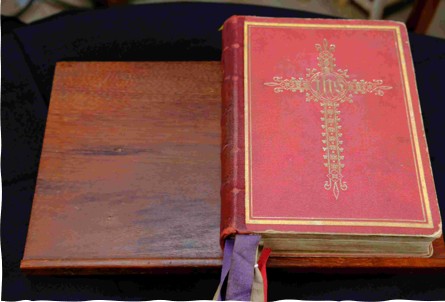 Missale Romanum op staander